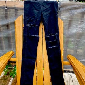 Jeggings with stripes on them